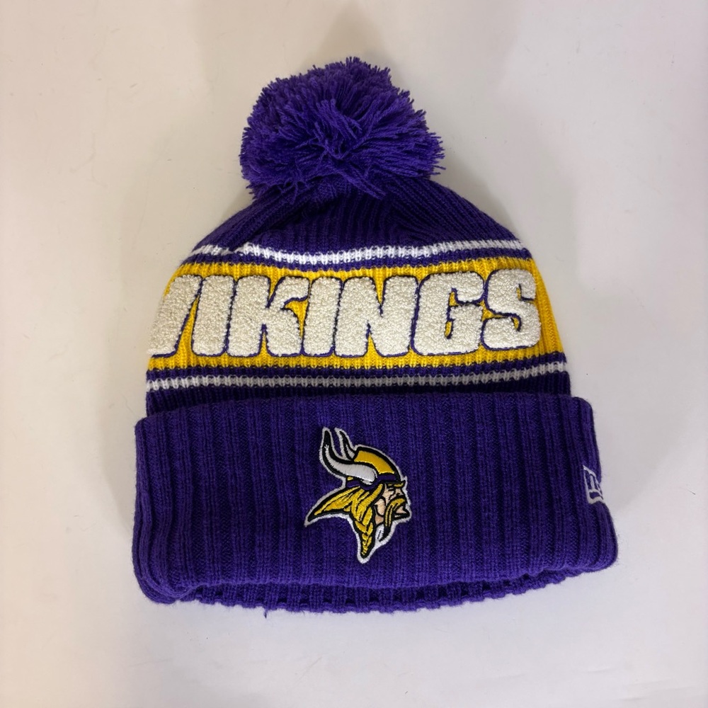 NFL Minnesota Vikings Football Purple Pom Pom Winter Hat Fleece Lined Unisex